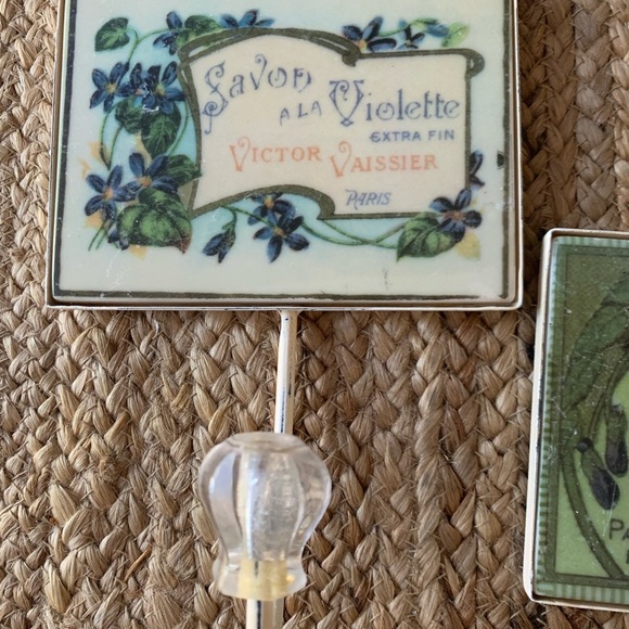 Vintage Floral Acrylic and Metal Wall Hooks. SET OF TWO. Measures 7 1/4”x 6” - Picture 12 of 13
